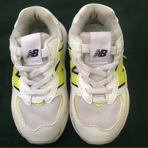 New Balance 57 40 kids shoes (size 6)
